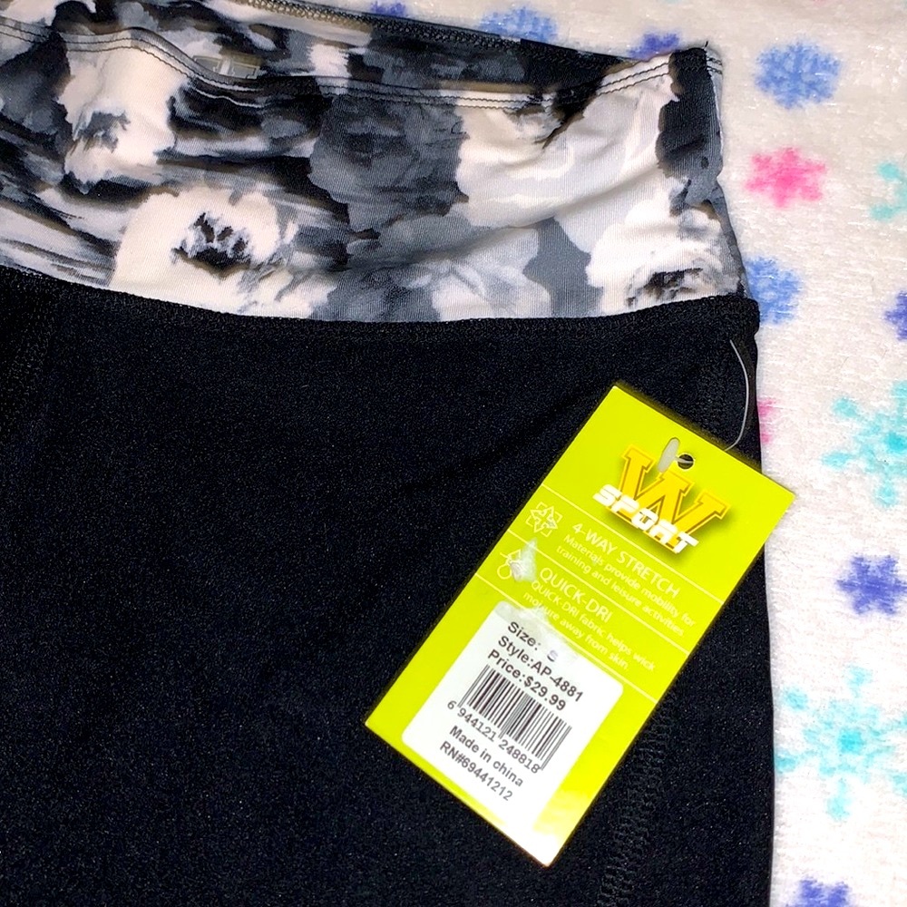 Floral workout bundle πΈπ€π€ - Picture 9 of 11